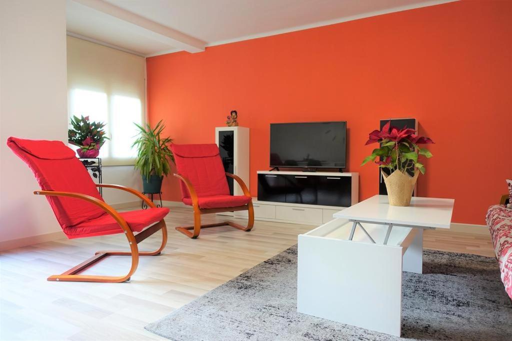 Apartamento Confort I La Seu d'Urgell Exteriör bild