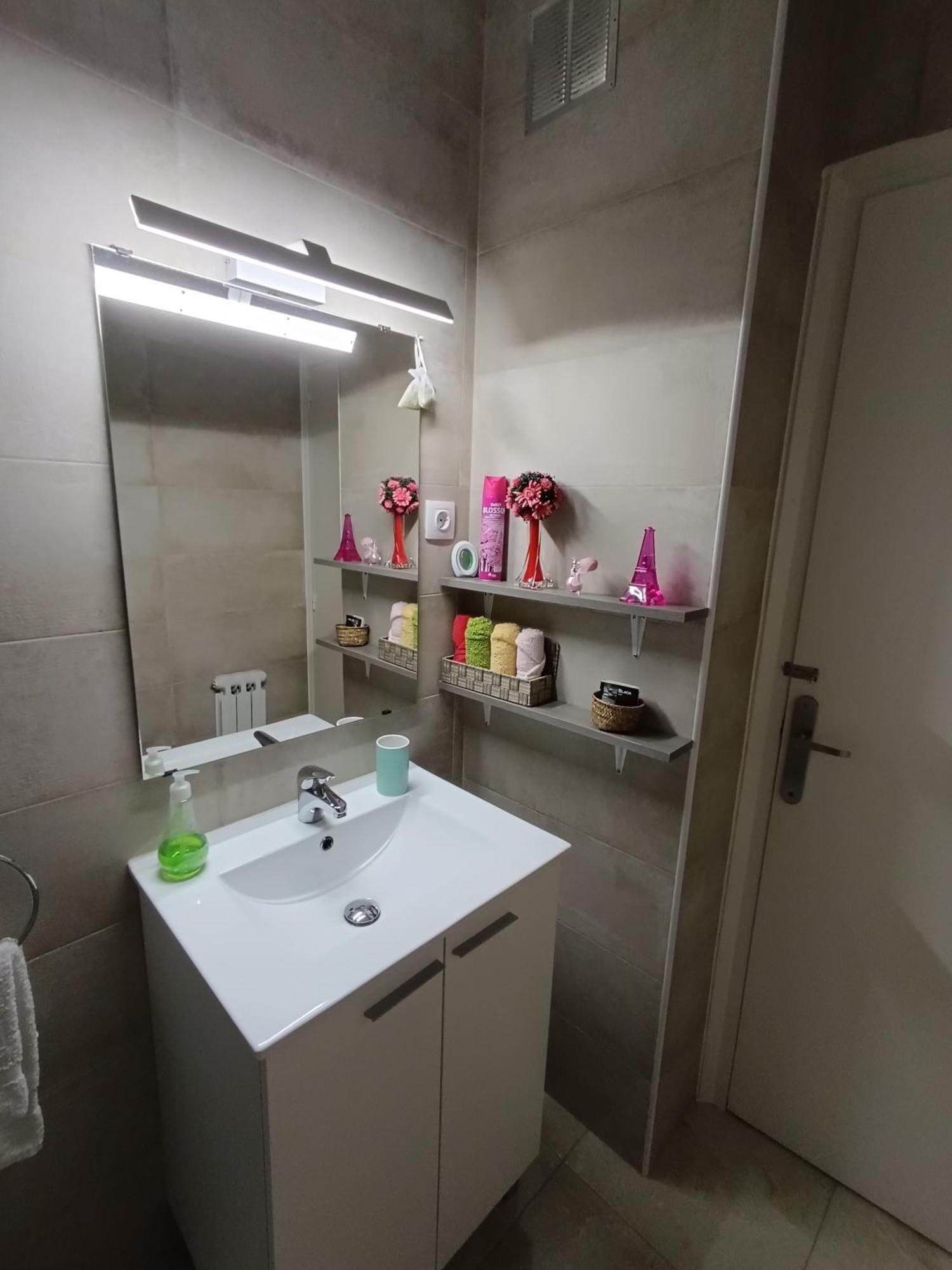 Apartamento Confort I La Seu d'Urgell Exteriör bild