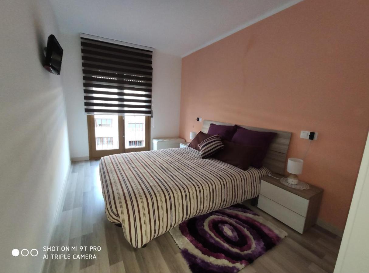 Apartamento Confort I La Seu d'Urgell Exteriör bild