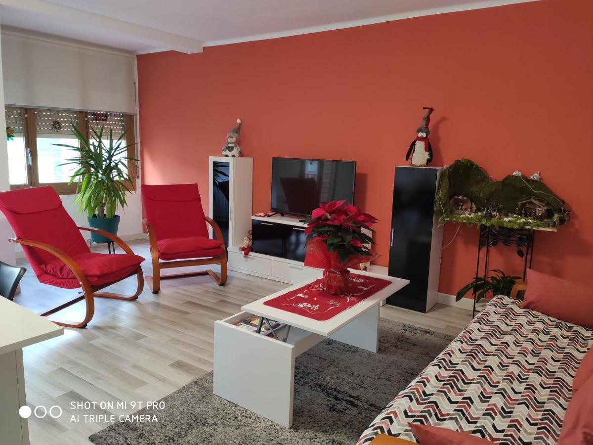 Apartamento Confort I La Seu d'Urgell Exteriör bild