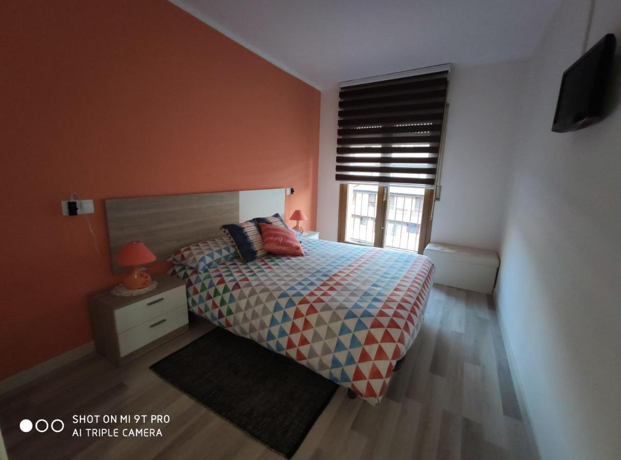 Apartamento Confort I La Seu d'Urgell Exteriör bild